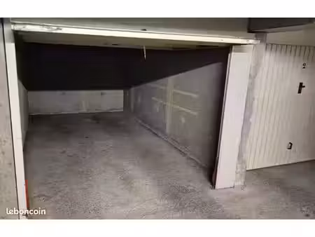 garage dans la résidence cannes grand parc