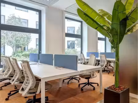 location bureaux 369m²