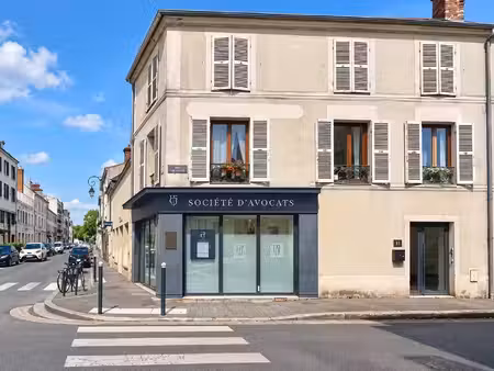 vente local commercial 161 m2 à fontainebleau