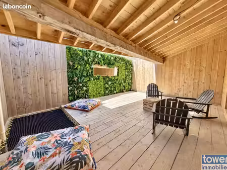 maison  5 pièce(s)  3 chambre(s)  176 m²