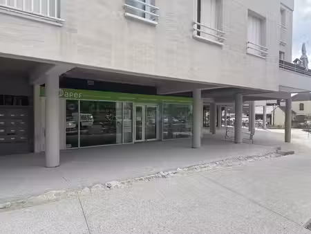 vente commerce saran 45770 63m²