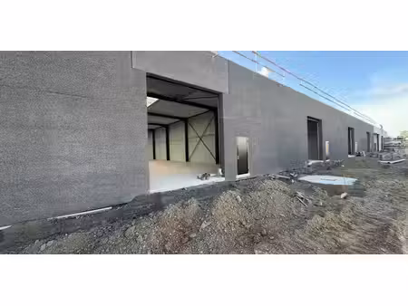 entrepôt à louer à gavere pour € 2.900