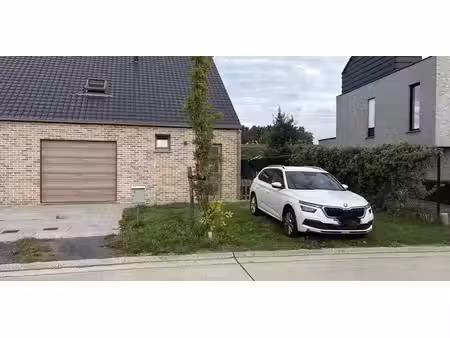 gezellige hob met 3 slpks en tuin te huur in deinze
