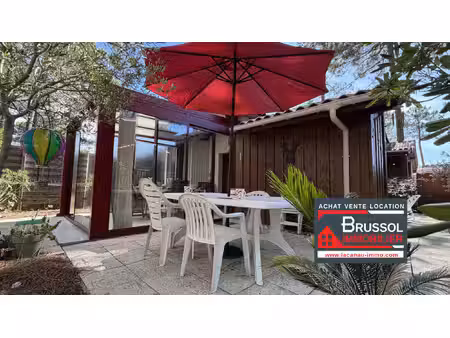 a vendre pavillon de 44 m2 située à 10 mn de la plage de lac