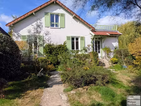 - maison de charme proche centre-ville-