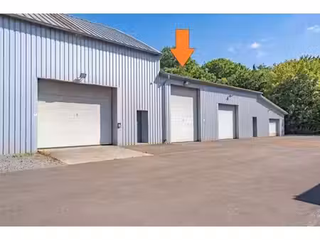 entrepôt/station de lavage de ± 210m² (lot 3)