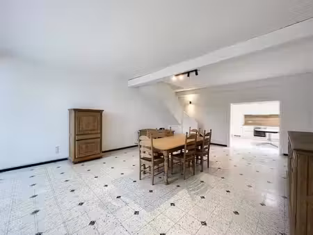 spacieuse maison avec garage