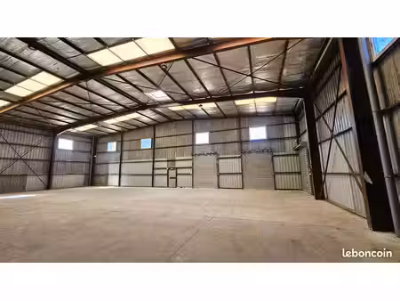 a louer local d activite 750m2