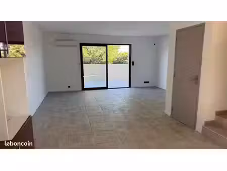 maison mitoyenne 89m2 jardin terrasse 3 ch 2 gages