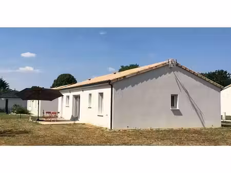 villa 4 pièces 82 m²