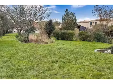 terrain 530 m² vergeze