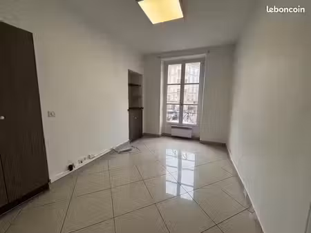 bureaux 62 m²