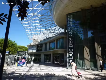 local commercial 81 m² juan les pins