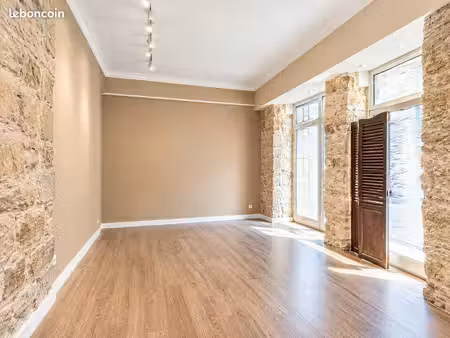 local commercial 25 m² nice