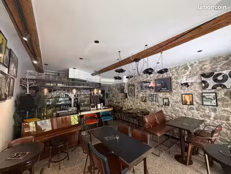 local bar 70 m²