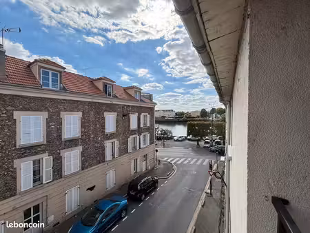 à louer - t3 de 43 m² refait à neuf - corbeil-essonnes (rive droite)