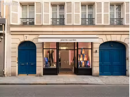 paris 8ᵉ – showroom / bureaux – 246 m² – patio privatif – 2 parkings
