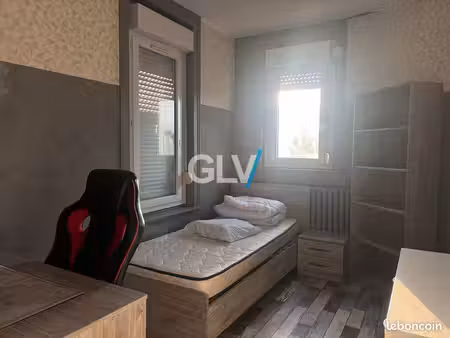 appartement 1 pièce 10 m²