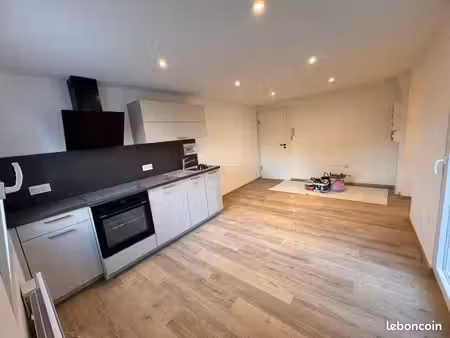 f2 40 m² avec grande terrasse privative – hatten