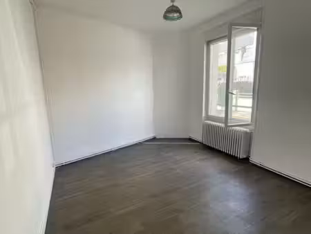 apparemment f3 centre-ville avec jardin