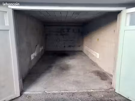 garage rue des alpins