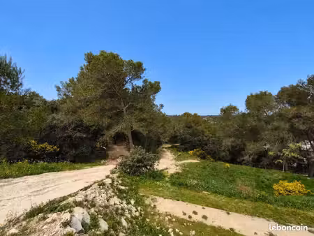 terrain 7 200 m² nimes