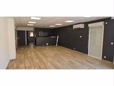 local paramedical neuf 130m2