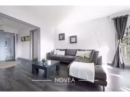 bel appartement t3 dans copropriété avec piscine