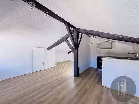 exclusivité - villefranche hypercentre - t2 de 26 m² carrez  70 m² utiles
