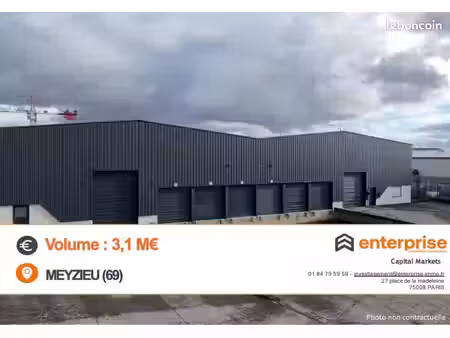 local commercial 1 926 m²