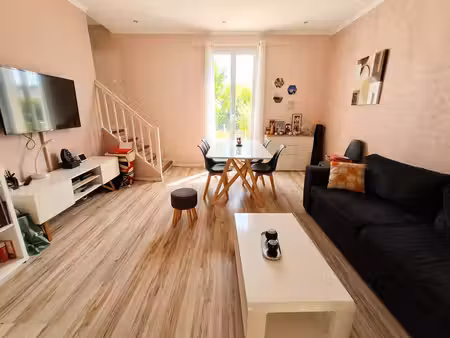 maison de ville 81 m² terrasse sans vis-à-vis