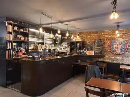 bar restaurant