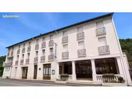 appartement t3 rénové de 46m² + terrasse - ancien hôtel arrieu (bagnères-de-luchon)