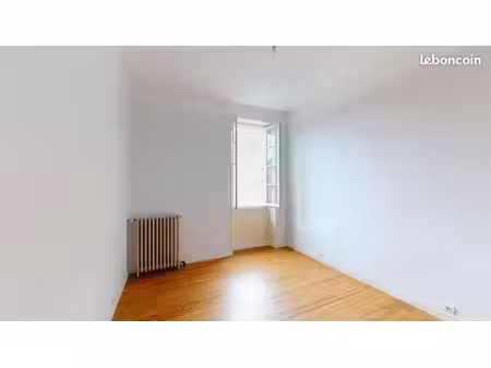maison de ville patte d'oie commerce + appartement