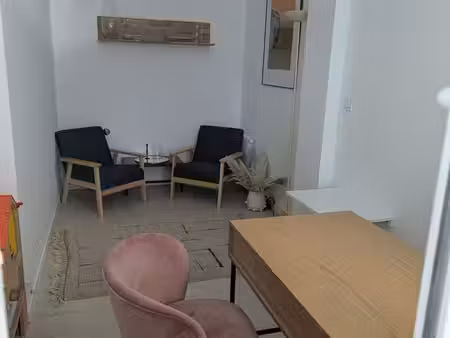 bureau/cabinet en plein centre de latresne - idéal profession libérale ou indépendant