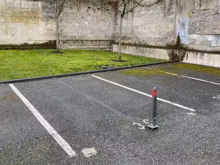 place de parking cauderan
