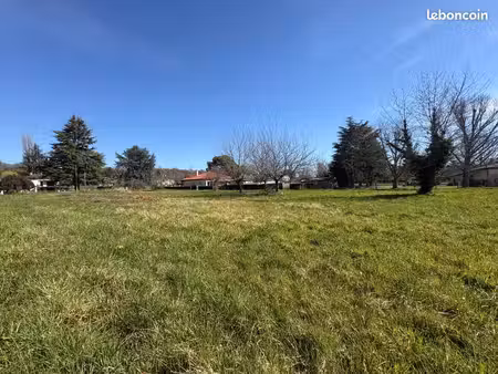 terrain 800 m² port sainte foy et ponchapt