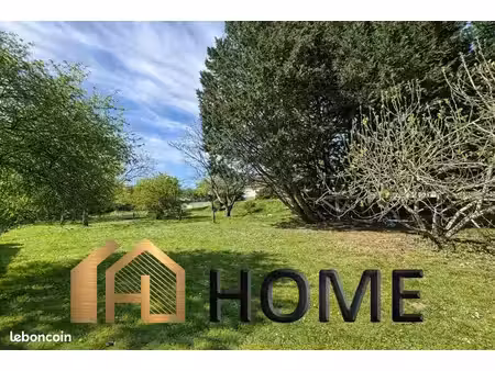 terrain 1 270 m² baron