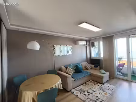 t3 52 m2 8eme étage  vue imprenable