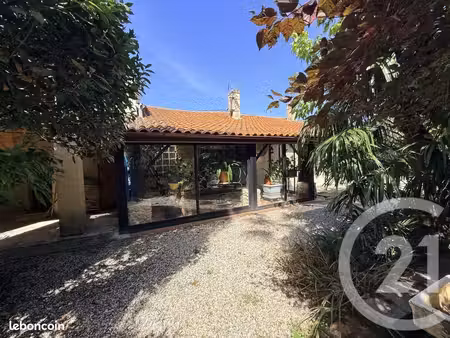 maison 6 pièces 213 m²