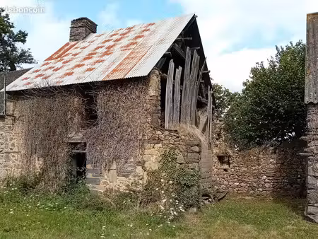 terrain avec masure