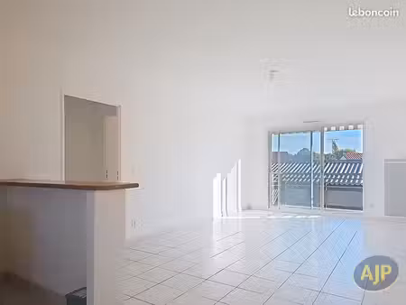 appartement 3 pièces 60 m²