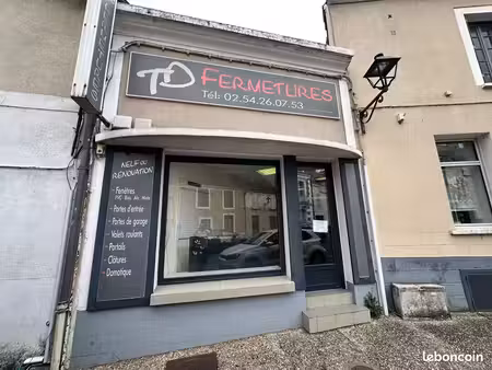 local 70 m² déols