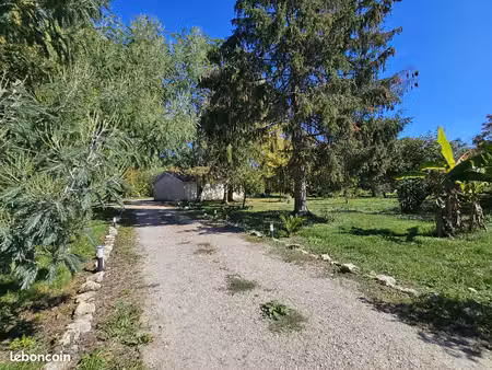propriété 4 pièces 90 m²