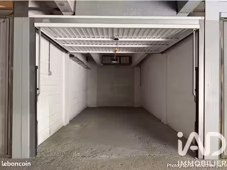 parking/box 16 m² échirolles