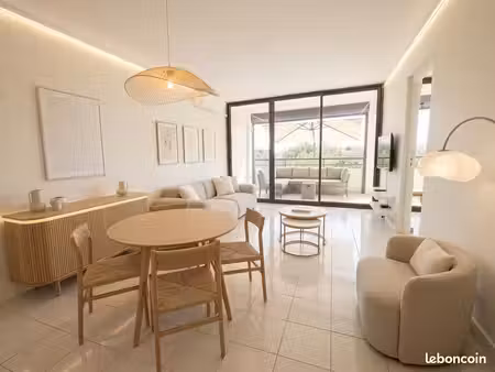 1ere ligne appartement 54m²  vue mer exclu