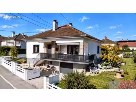 maison 6 pièces 136 m²