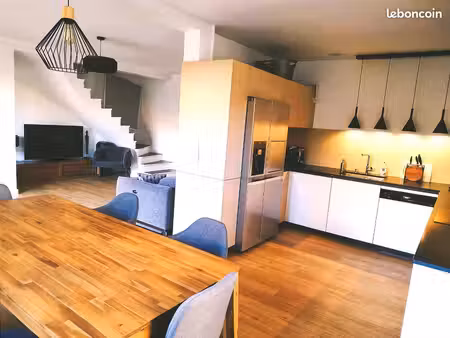 maison avec jardin et garage