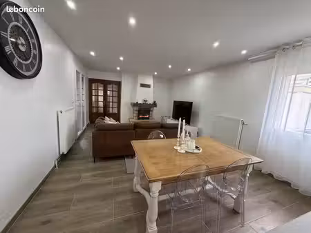maison entièrement rénovée avec véranda  jardin et garage ?