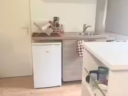 location meublée appartement 1 pièce 16.8 m² à lyon 8ème (69008)  600 €